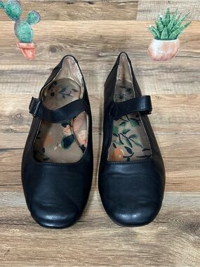 B.o.c. Women’s black faux leather ballet flats memory foam sz 9 Renaissance fair